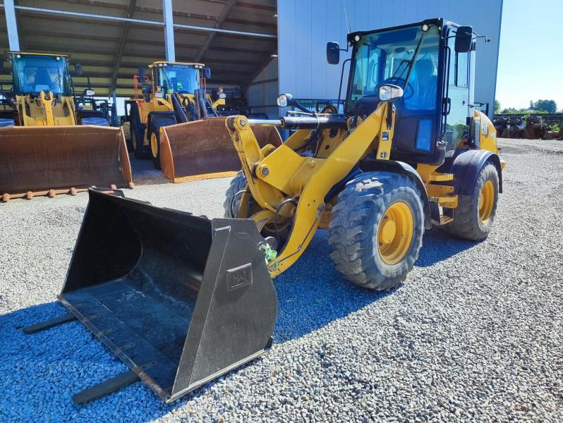 Caterpillar 908M - Kolesový nakladač: obrázok 2 Caterpillar 908M - Kolesový nakladač: obrázok 2