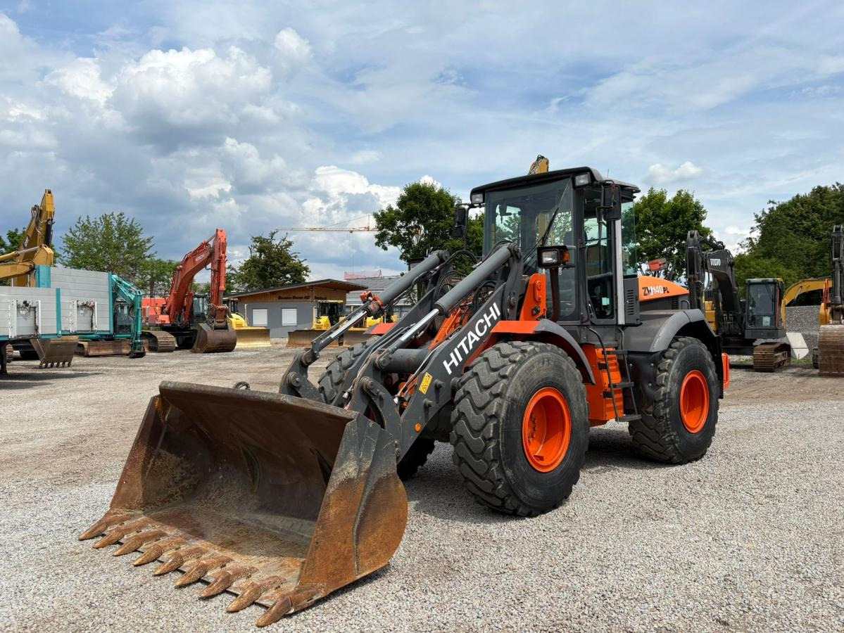Hitachi ZW140 - Kolesový nakladač: obrázok 2 Hitachi ZW140 - Kolesový nakladač: obrázok 2