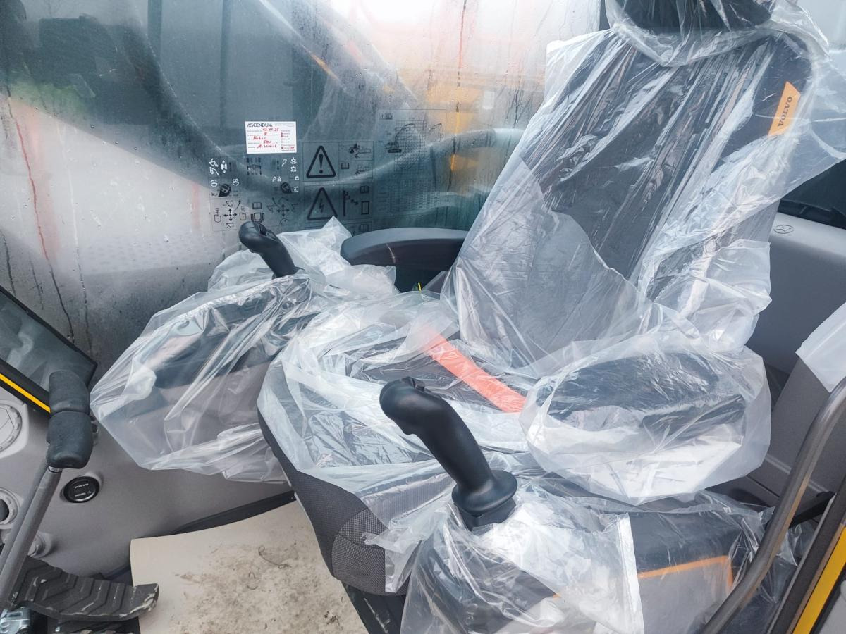 Volvo EC350EL NEU - Pásové rýpadlo: obrázok 5 Volvo EC350EL NEU - Pásové rýpadlo: obrázok 5