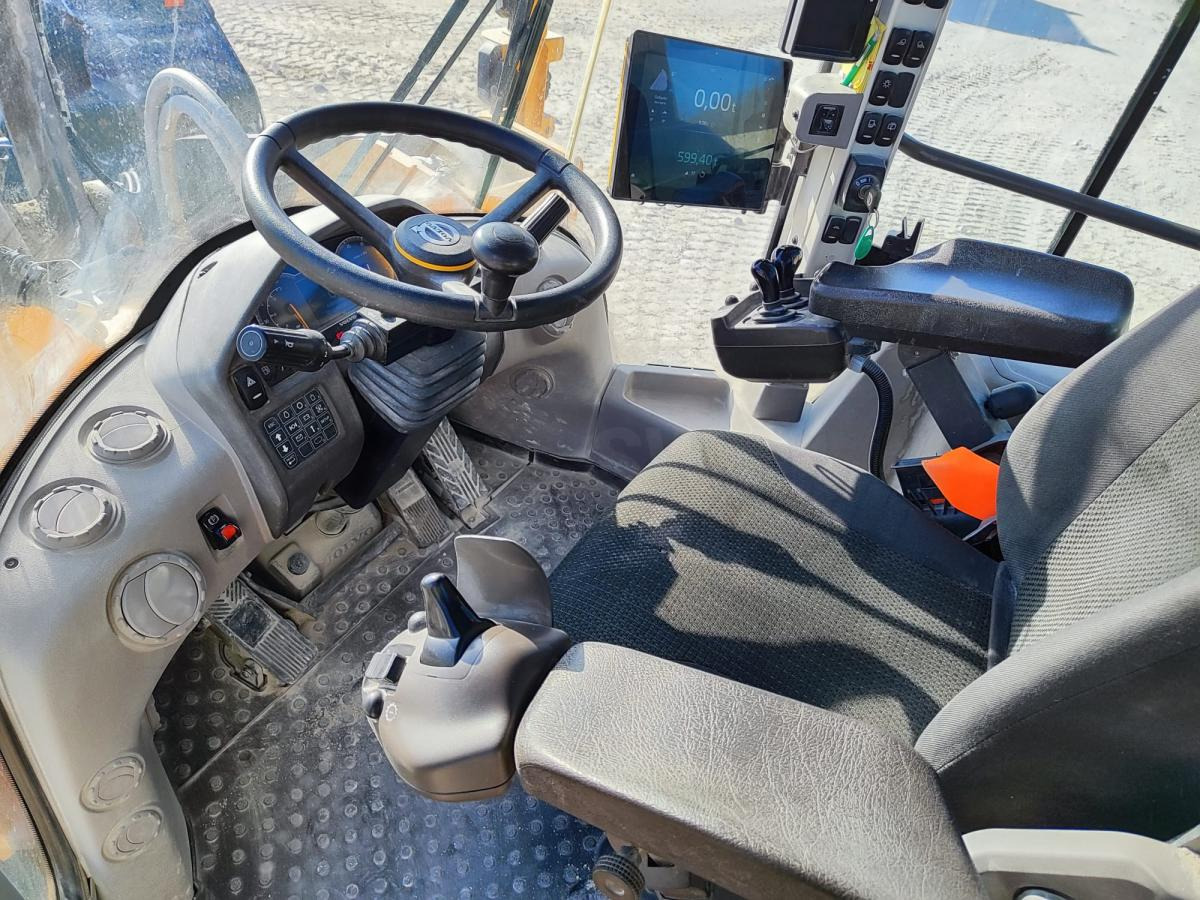 Volvo L180H - Kolesový nakladač: obrázok 5 Volvo L180H - Kolesový nakladač: obrázok 5