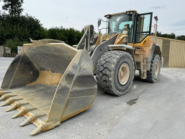 Volvo L180H - Kolesový nakladač: obrázok 1 Volvo L180H - Kolesový nakladač: obrázok 1