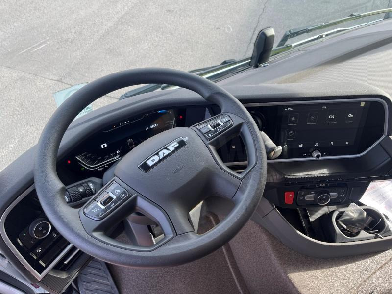 Nový Hákový nosič kontajnerov DAF XD 450 FAN: obrázok 9