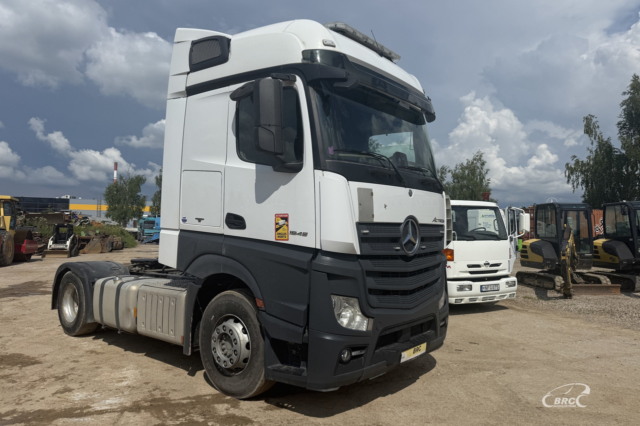 Mercedes-Benz Actros - Ťahač: obrázok 2 Mercedes-Benz Actros - Ťahač: obrázok 2