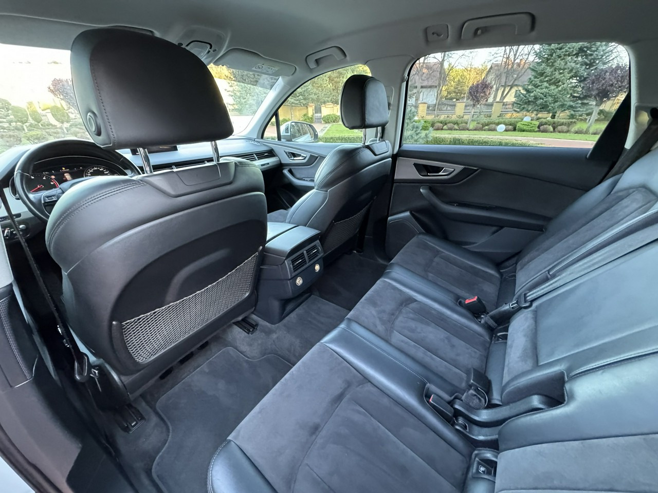 SUV Audi Q7: obrázok 35
