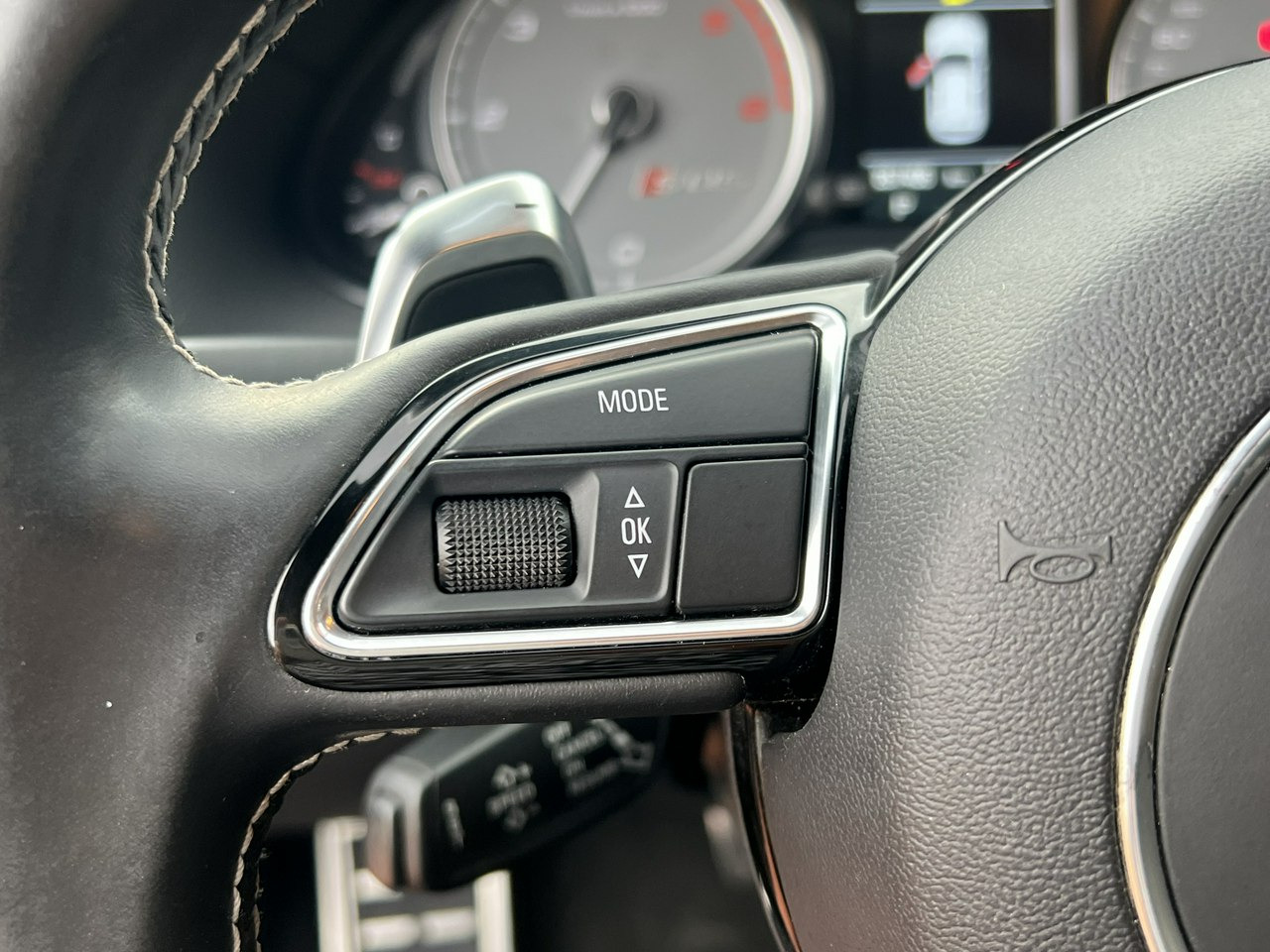 SUV Audi SQ5: obrázok 23