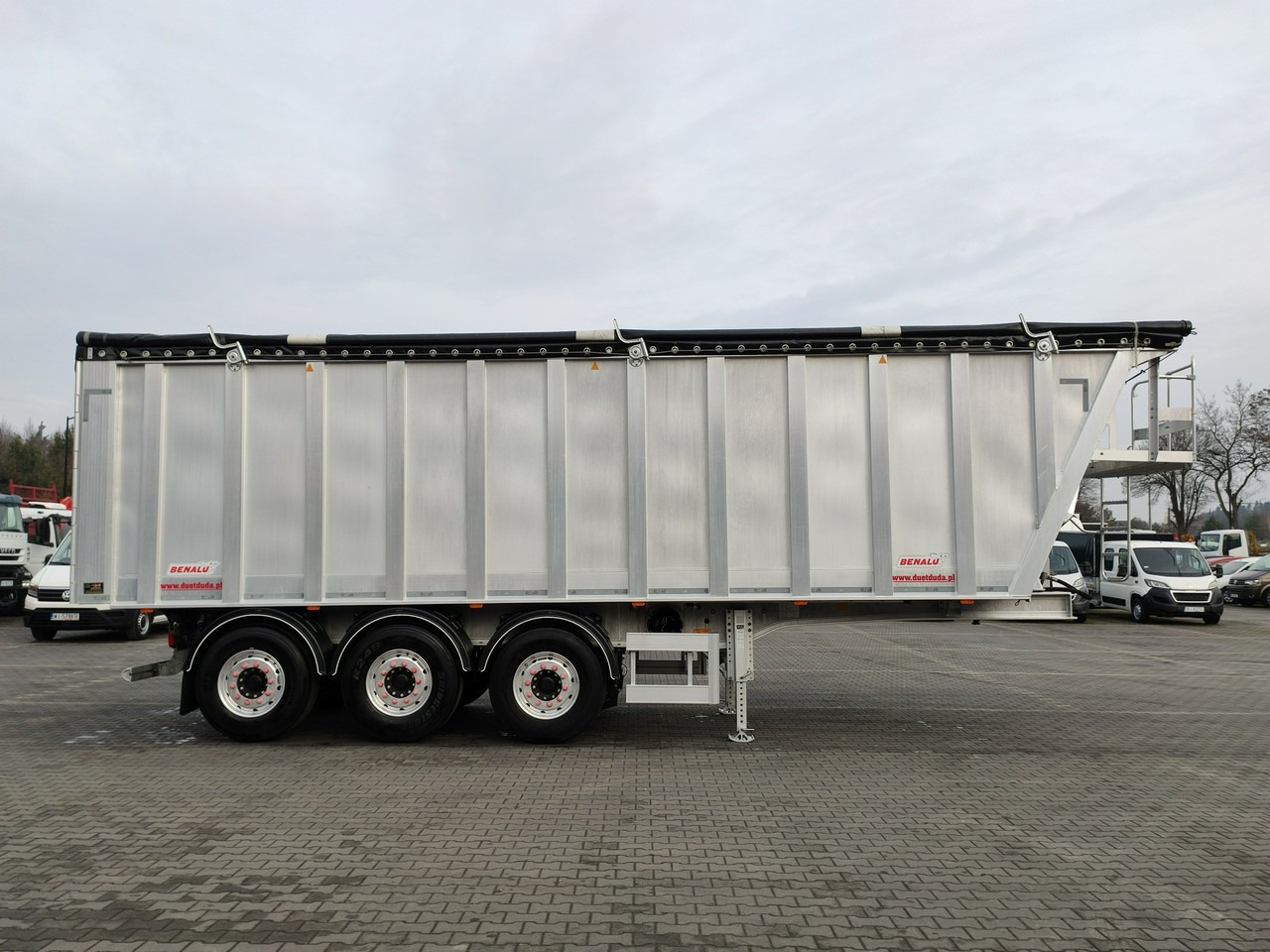 Benalu MULTIRUNNER 87 - Náves sklápěcí: obrázok 3 Benalu MULTIRUNNER 87 - Náves sklápěcí: obrázok 3