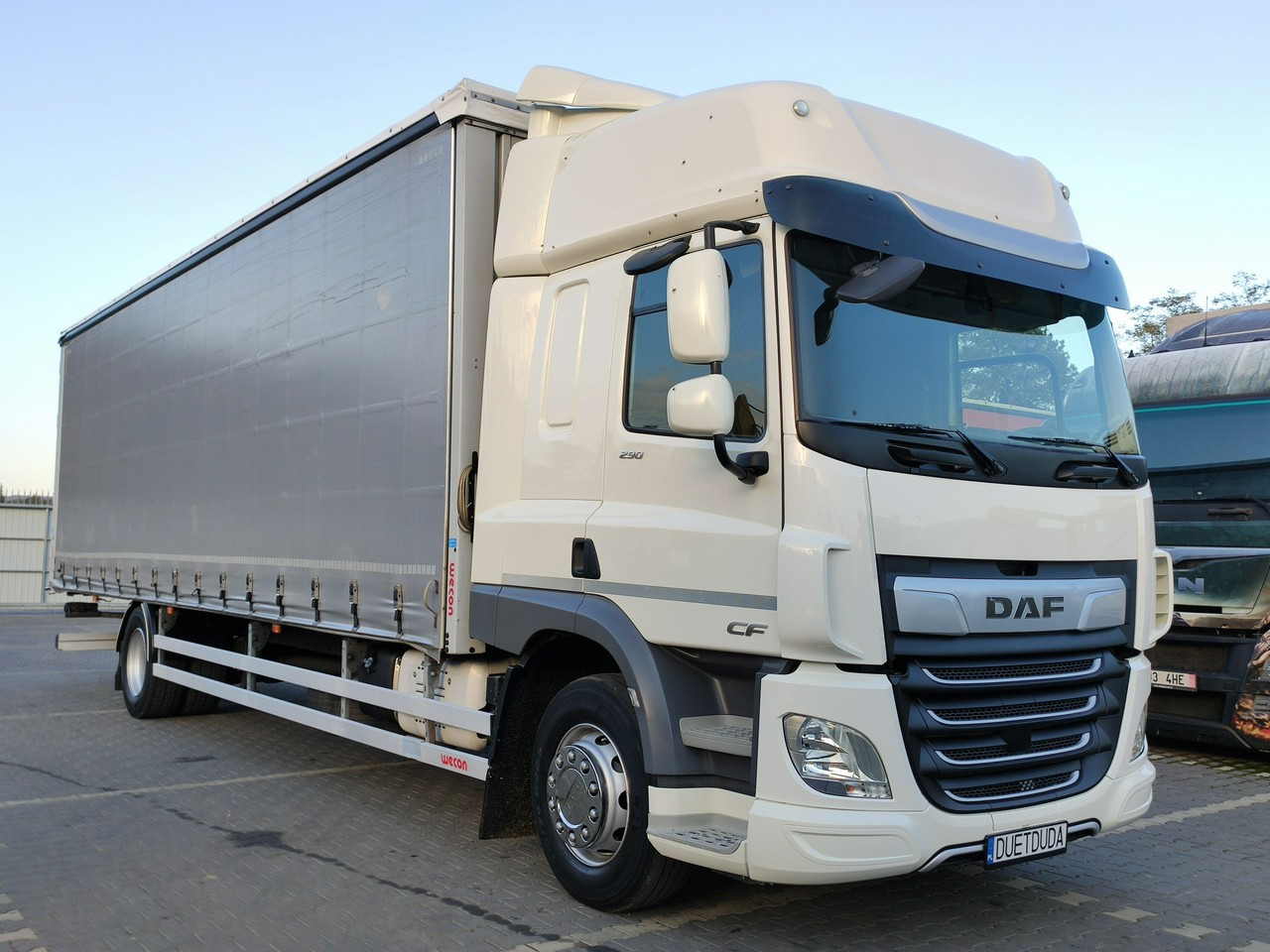 DAF CF 290 E6 Firana Tył Drzwi Dach Podnoszony / Zsuwany Długi 9.30m - Plachtové nákladné vozidlo: obrázok 5 DAF CF 290 E6 Firana Tył Drzwi Dach Podnoszony / Zsuwany Długi 9.30m - Plachtové nákladné vozidlo: obrázok 5