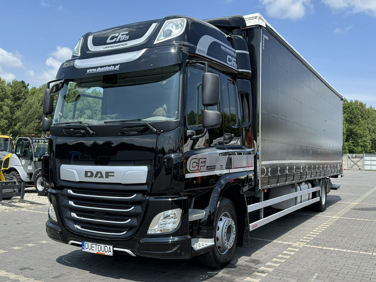 DAF CF 320 E6 Winda Firana Tył Drzwi Dach Zsuwany Długi 9.40m - Plachtové nákladné vozidlo: obrázok 4 DAF CF 320 E6 Winda Firana Tył Drzwi Dach Zsuwany Długi 9.40m - Plachtové nákladné vozidlo: obrázok 4