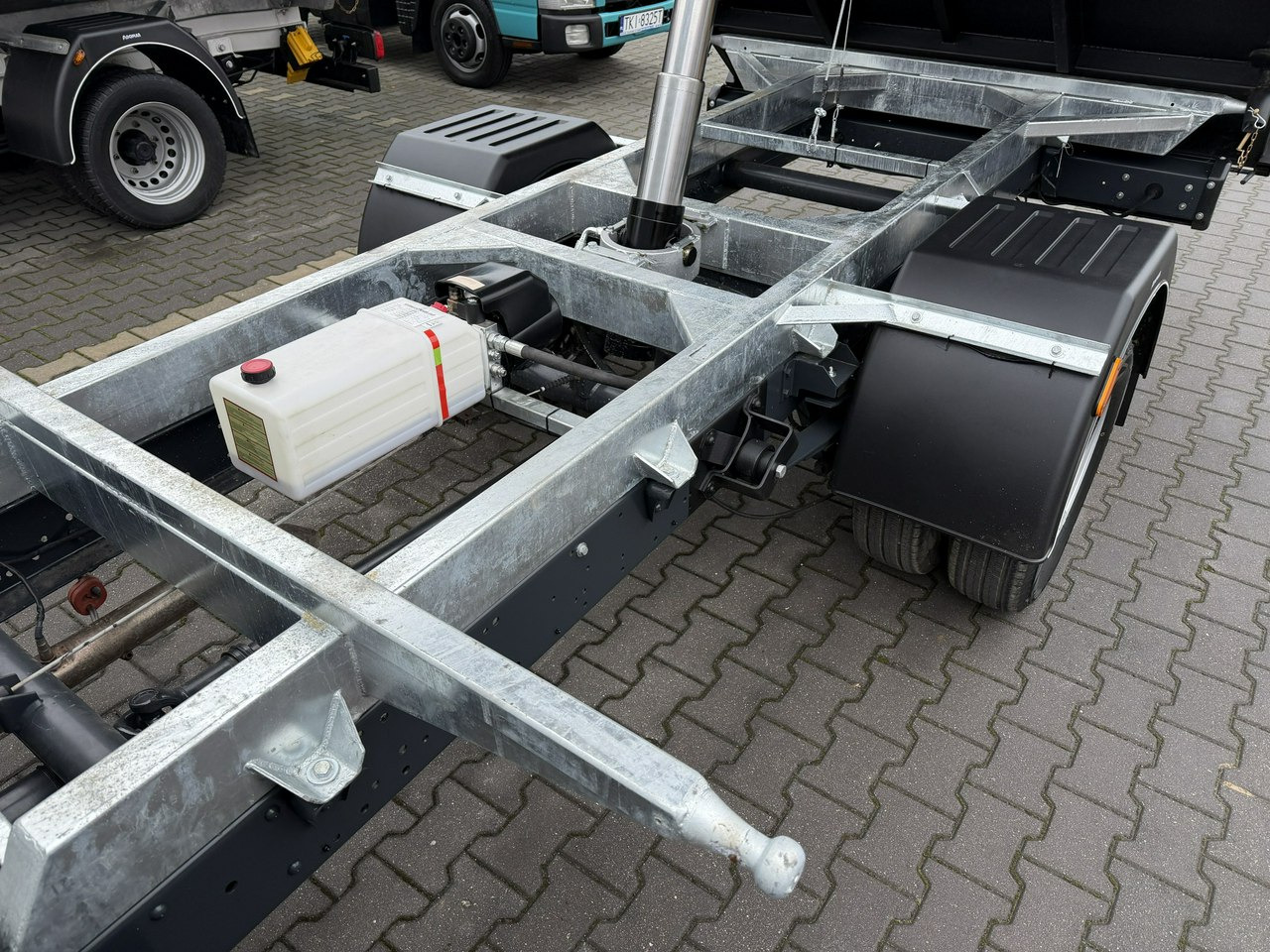 Iveco Daily 35C16 V - Dodávka sklápač: obrázok 4 Iveco Daily 35C16 V - Dodávka sklápač: obrázok 4