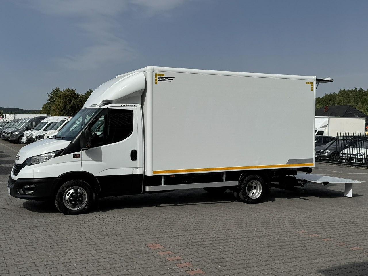 Iveco Daily 35C16 V - Dodávka skriňová nadstavba: obrázok 2 Iveco Daily 35C16 V - Dodávka skriňová nadstavba: obrázok 2