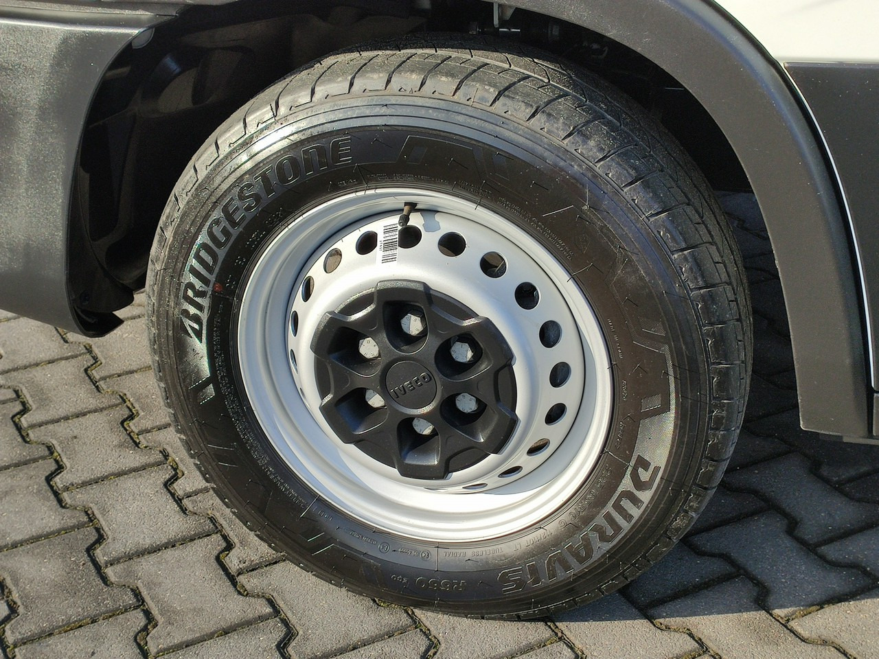 Iveco Daily 35S16 V - Dodávka valník: obrázok 3 Iveco Daily 35S16 V - Dodávka valník: obrázok 3