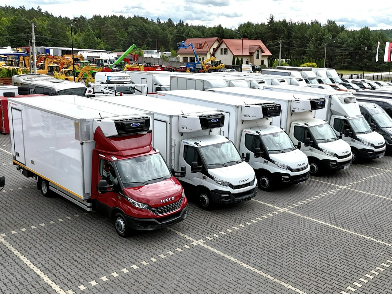 Iveco Daily 70C17 Mroźnia Agregat Carrier Supra 750 10-Palet + Winda - Chladiarenská dodávka: obrázok 1 Iveco Daily 70C17 Mroźnia Agregat Carrier Supra 750 10-Palet + Winda - Chladiarenská dodávka: obrázok 1