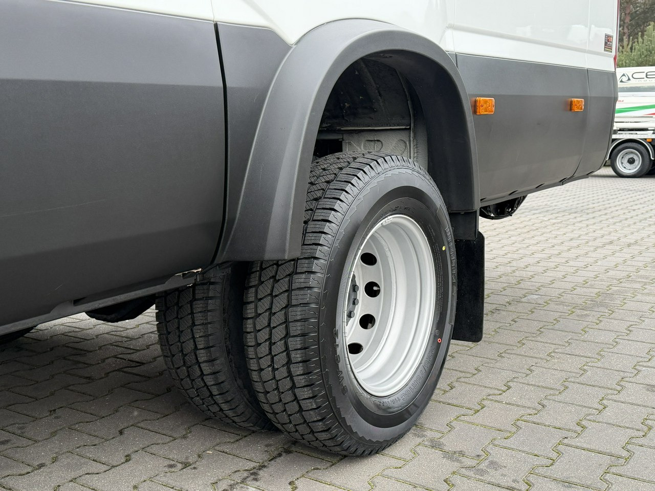 Iveco Daily 70C18 V H - Furgon: obrázok 3 Iveco Daily 70C18 V H - Furgon: obrázok 3