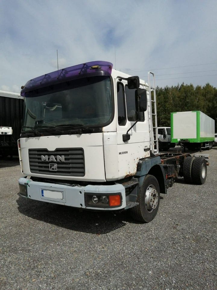 MAN ME 220B 4x2 Rama do zabudowy Sprawny !!! - Podvozek s kabinou: obrázok 1 MAN ME 220B 4x2 Rama do zabudowy Sprawny !!! - Podvozek s kabinou: obrázok 1