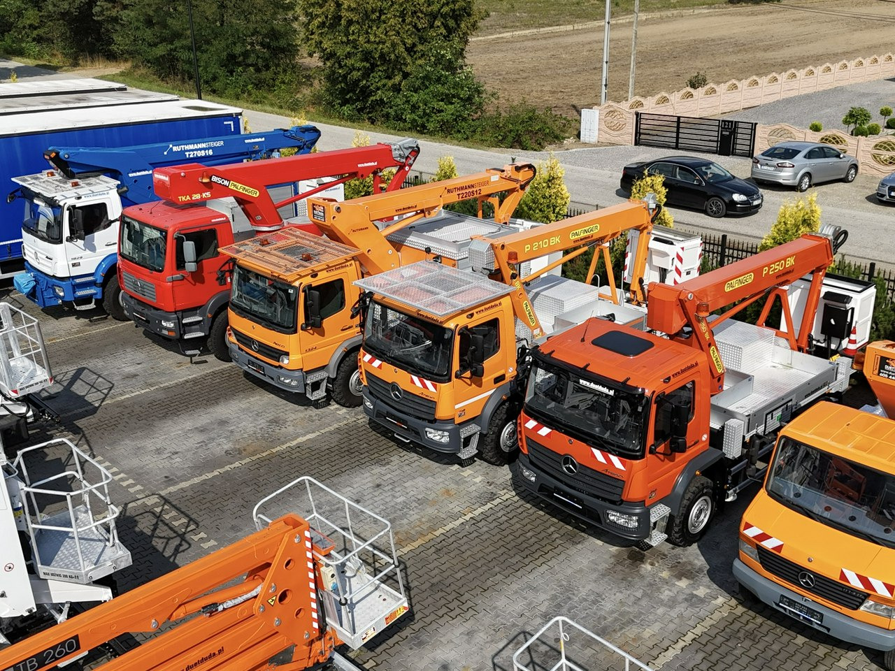 Mercedes Atego 818 E6 4x4 Zwyżka PALFINGER P250 BK Podnośnik Koszowy - Automobilová plošina: obrázok 1 Mercedes Atego 818 E6 4x4 Zwyżka PALFINGER P250 BK Podnośnik Koszowy - Automobilová plošina: obrázok 1