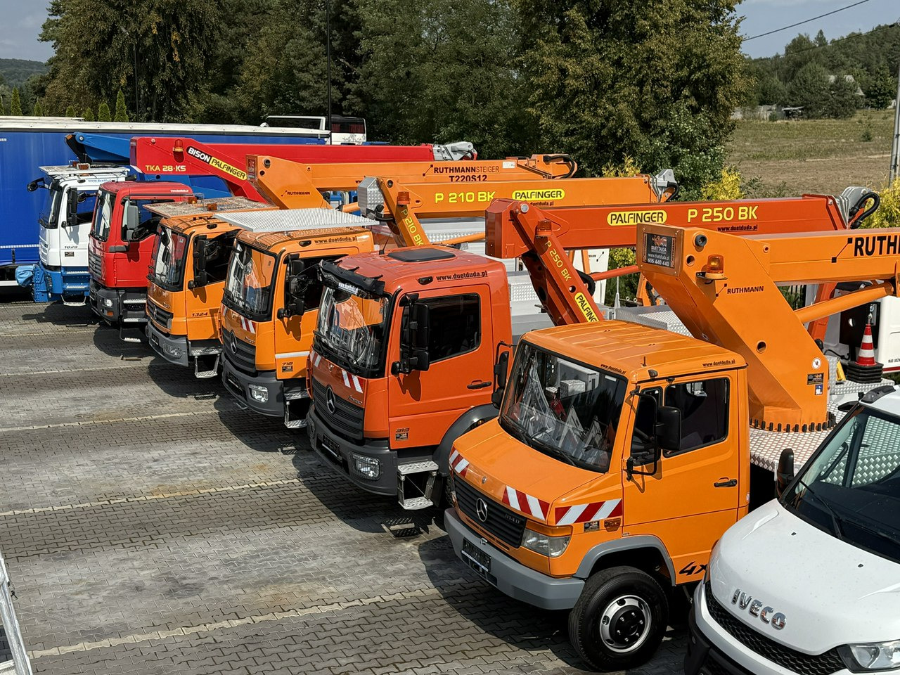 Mercedes Atego 818 E6 4x4 Zwyżka PALFINGER P250 BK Podnośnik Koszowy - Automobilová plošina: obrázok 4 Mercedes Atego 818 E6 4x4 Zwyżka PALFINGER P250 BK Podnośnik Koszowy - Automobilová plošina: obrázok 4