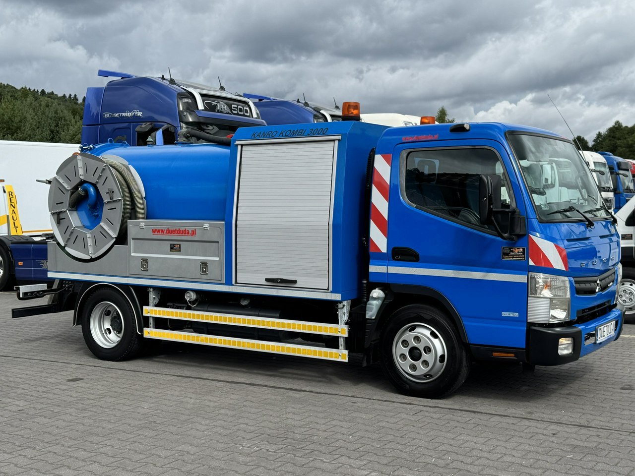 Mitsubishi Canter 7C18 3.0/150 KM Asenizcyjny - Fekálne vozidlo: obrázok 4 Mitsubishi Canter 7C18 3.0/150 KM Asenizcyjny - Fekálne vozidlo: obrázok 4