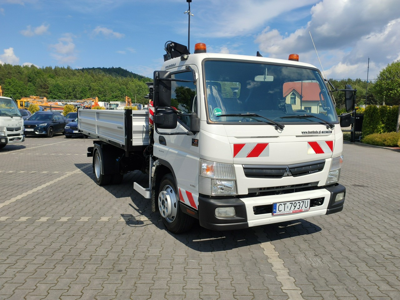 Mitsubishi Canter Fuso 9C18 3.0/180KM HDS FASSI F30 Wywrotka 3-stronna - Sklápač: obrázok 3 Mitsubishi Canter Fuso 9C18 3.0/180KM HDS FASSI F30 Wywrotka 3-stronna - Sklápač: obrázok 3