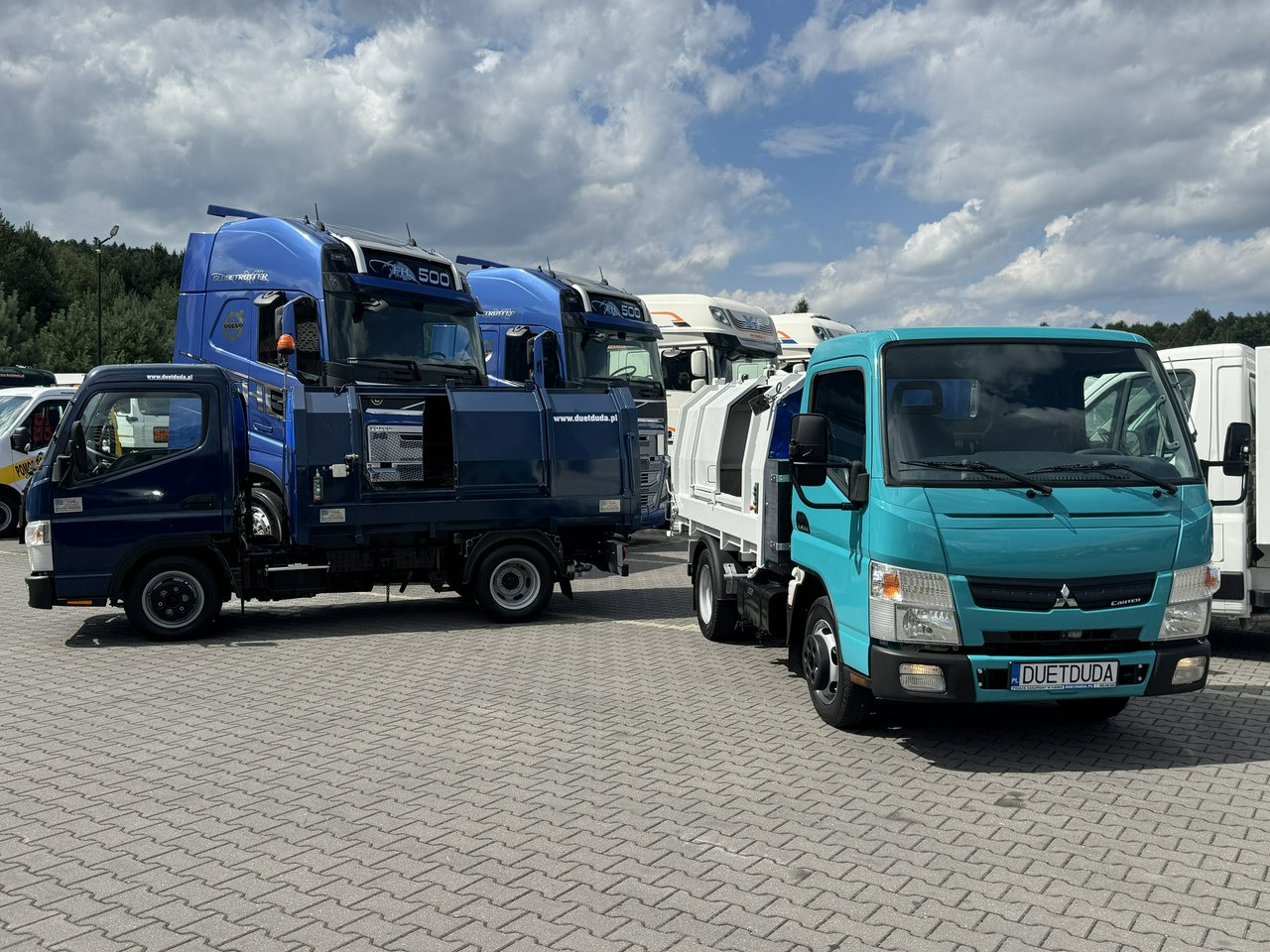 Mitsubishi Canter - Auto na odvoz odpadu: obrázok 4 Mitsubishi Canter - Auto na odvoz odpadu: obrázok 4