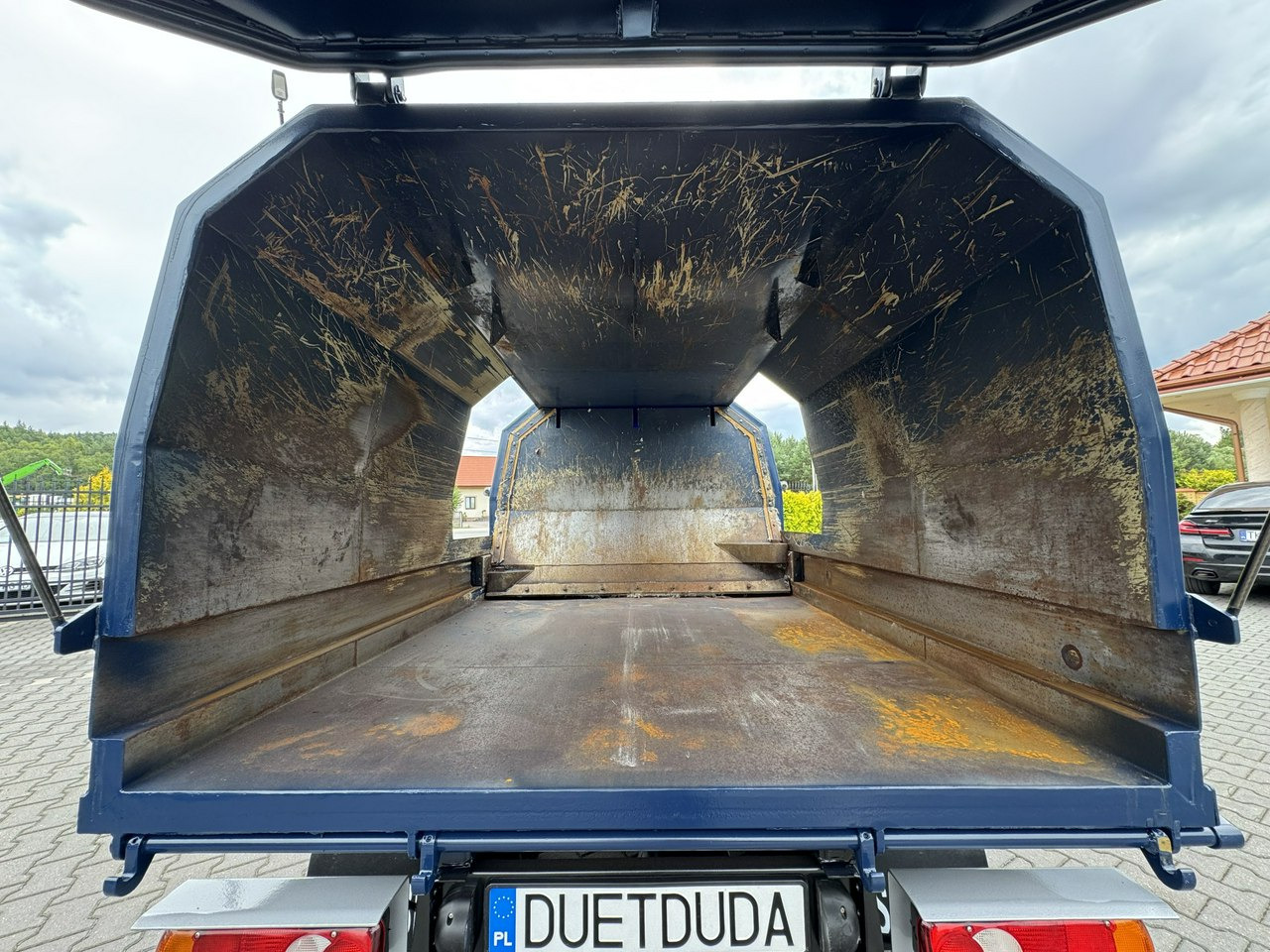 Mitsubishi Canter - Auto na odvoz odpadu: obrázok 4 Mitsubishi Canter - Auto na odvoz odpadu: obrázok 4