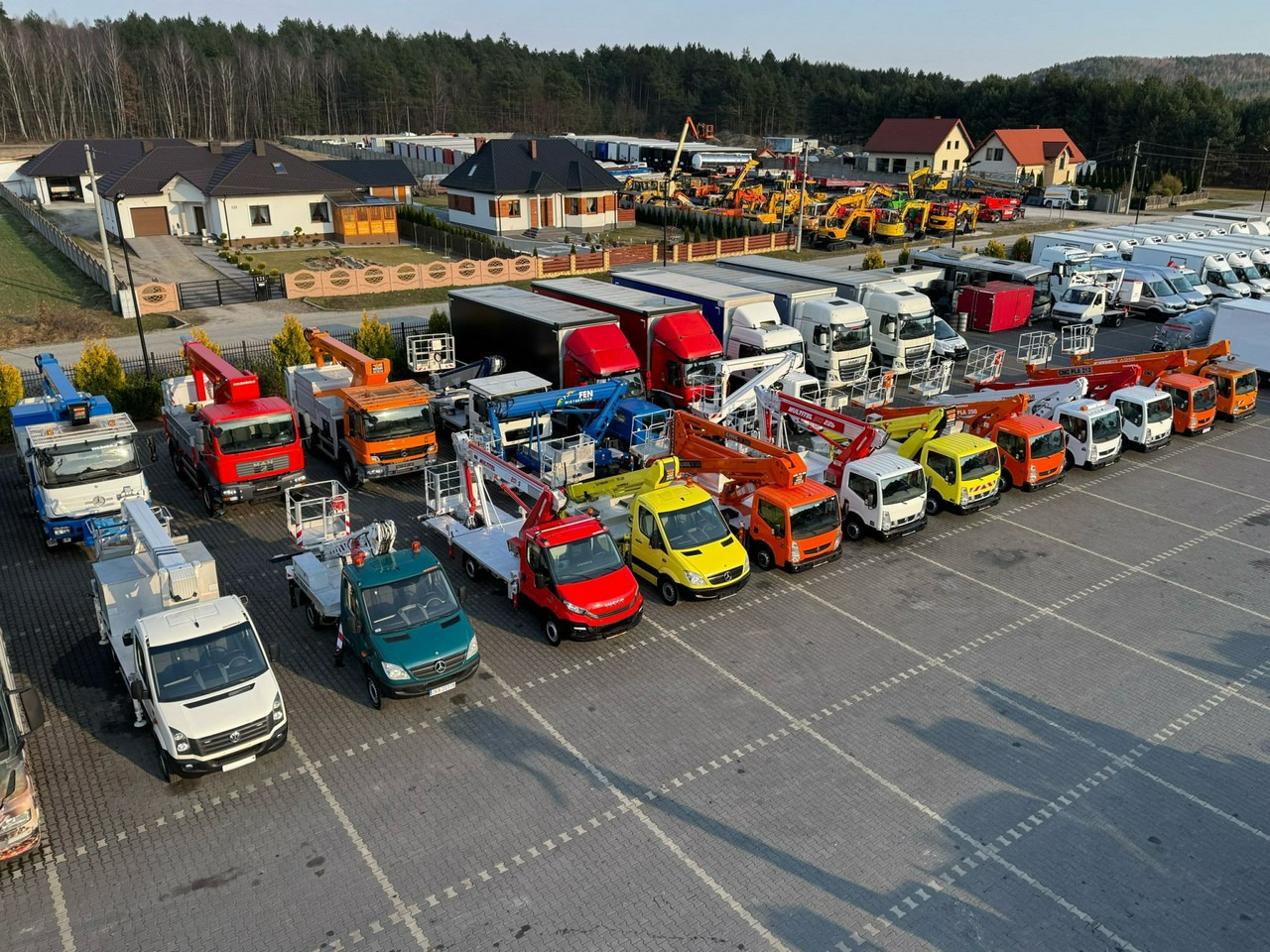 Nissan Cabstar - Automobilová plošina: obrázok 3 Nissan Cabstar - Automobilová plošina: obrázok 3