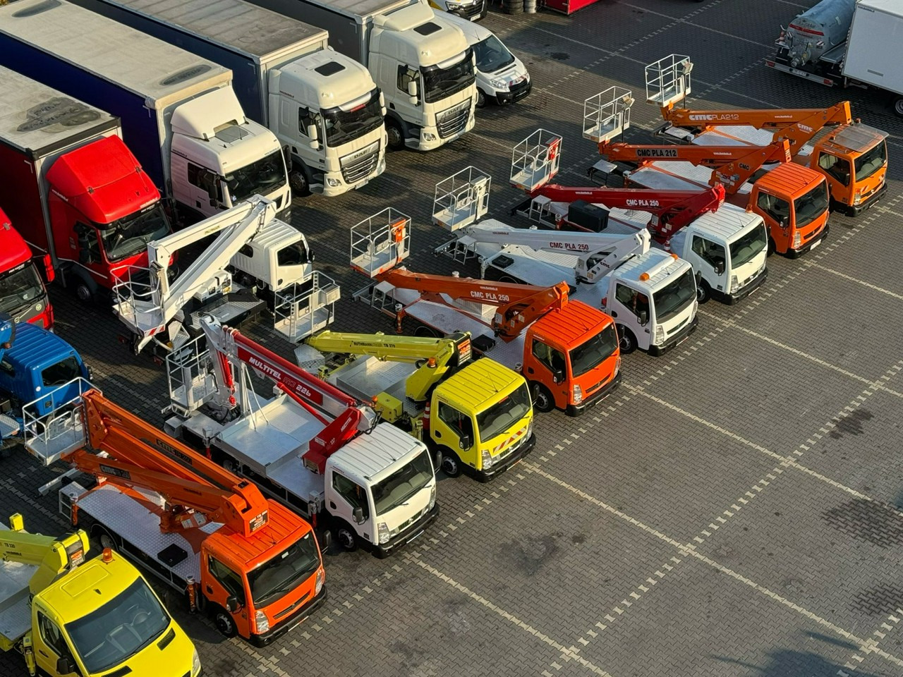 Nissan Cabstar - Automobilová plošina: obrázok 2 Nissan Cabstar - Automobilová plošina: obrázok 2