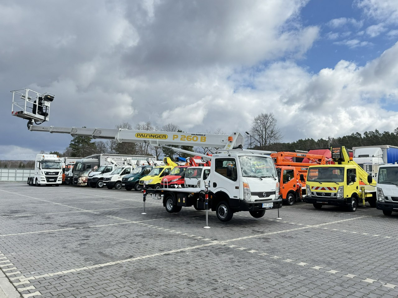 Nissan Cabstar - Automobilová plošina: obrázok 5 Nissan Cabstar - Automobilová plošina: obrázok 5