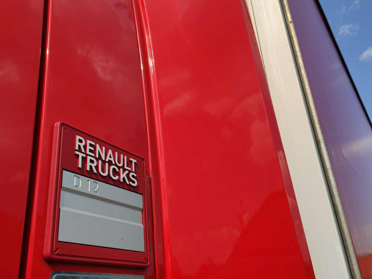 Renault D12.240 E6 Firana Tył Drzwi Dach Zsuwany Długa 830cm - Plachtové nákladné vozidlo: obrázok 3 Renault D12.240 E6 Firana Tył Drzwi Dach Zsuwany Długa 830cm - Plachtové nákladné vozidlo: obrázok 3