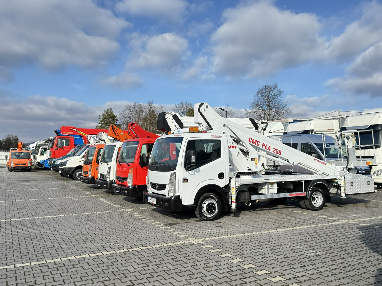 Renault Maxity - Automobilová plošina: obrázok 1 Renault Maxity - Automobilová plošina: obrázok 1