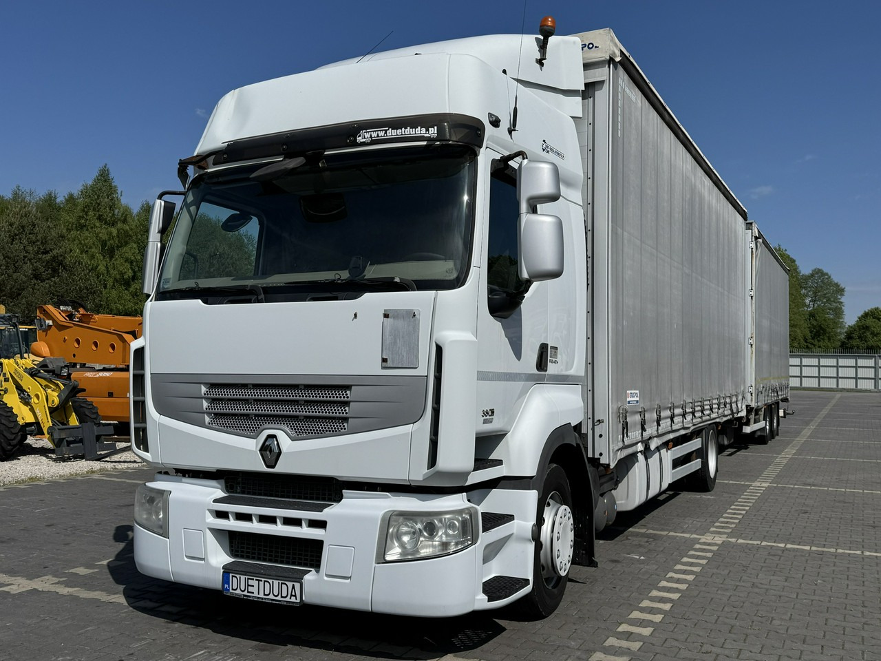 Renault Premium 380 DXi Euro 5 Firana 19 Palet Dach Zsuwany 18ton DMC - Plachtové nákladné vozidlo: obrázok 3 Renault Premium 380 DXi Euro 5 Firana 19 Palet Dach Zsuwany 18ton DMC - Plachtové nákladné vozidlo: obrázok 3