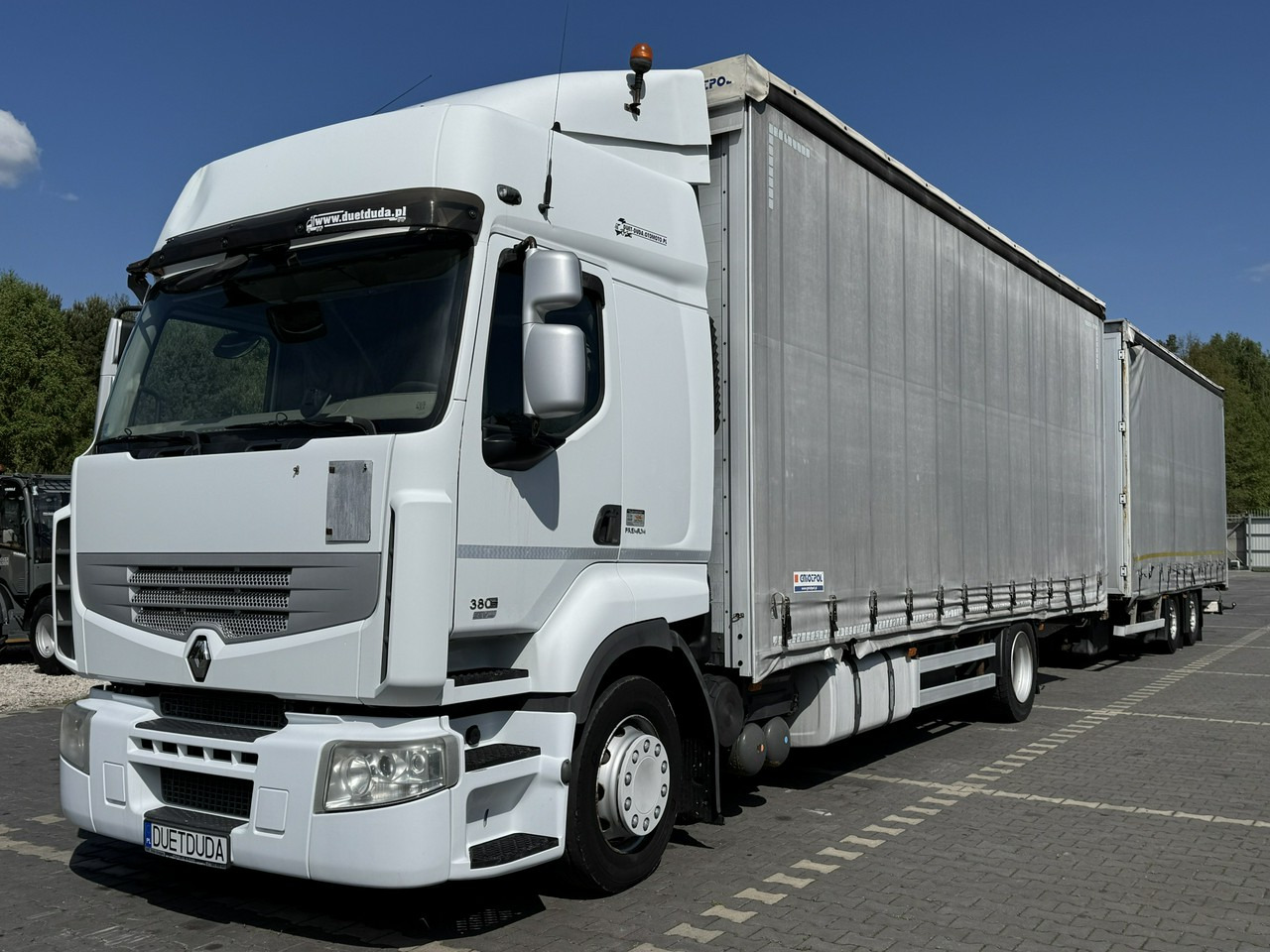 Renault Premium 380 DXi Euro 5 Firana 19 Palet Dach Zsuwany 18ton DMC - Plachtové nákladné vozidlo: obrázok 5 Renault Premium 380 DXi Euro 5 Firana 19 Palet Dach Zsuwany 18ton DMC - Plachtové nákladné vozidlo: obrázok 5