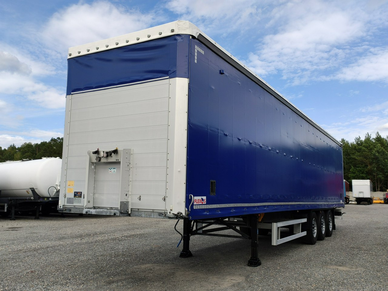 Schmitz Cargobull Firana Szybki Załadunek Idealna Do Piwa Wody ITP... - Plachtový náves: obrázok 3 Schmitz Cargobull Firana Szybki Załadunek Idealna Do Piwa Wody ITP... - Plachtový náves: obrázok 3