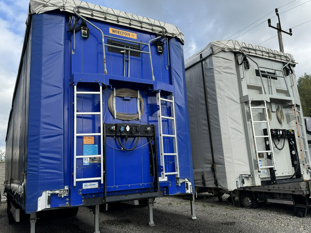 Wielton Standard na osiach SAF LIBNER DO PALET, ZRĄBKI, TROCIN - Plachtový náves: obrázok 2 Wielton Standard na osiach SAF LIBNER DO PALET, ZRĄBKI, TROCIN - Plachtový náves: obrázok 2