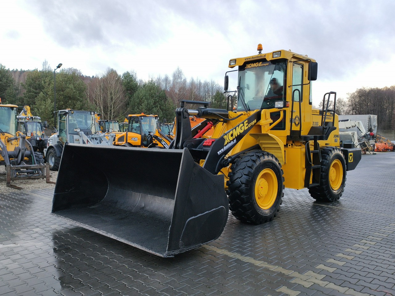 XCMG ZL 30G Centralne smarowanie Klimatyzacja 10T Super Stan !!! - Kolesový nakladač: obrázok 5 XCMG ZL 30G Centralne smarowanie Klimatyzacja 10T Super Stan !!! - Kolesový nakladač: obrázok 5