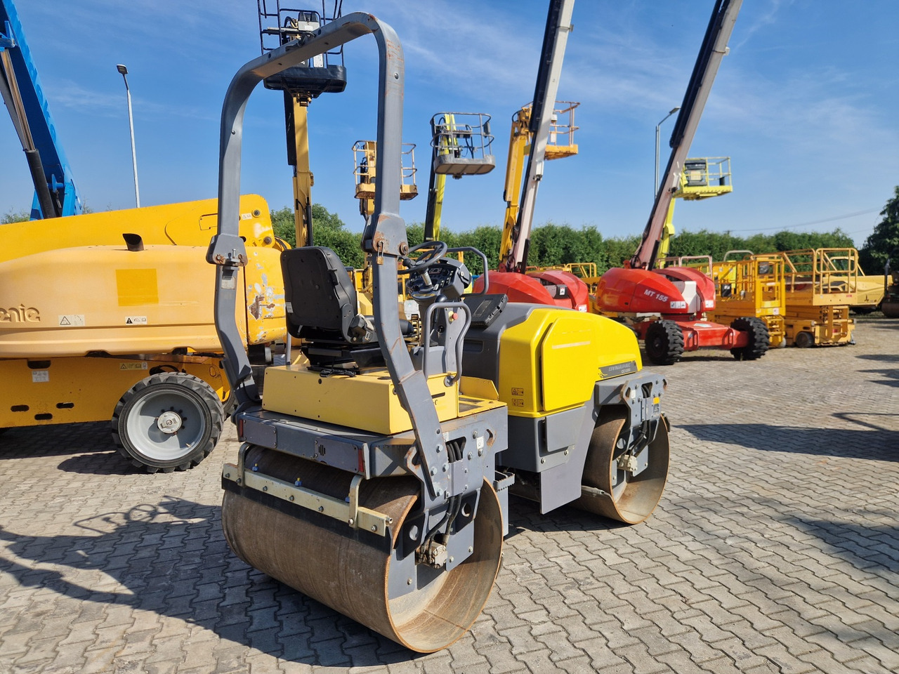 DYNAPAC CC 1300 - Valec: obrázok 4 DYNAPAC CC 1300 - Valec: obrázok 4