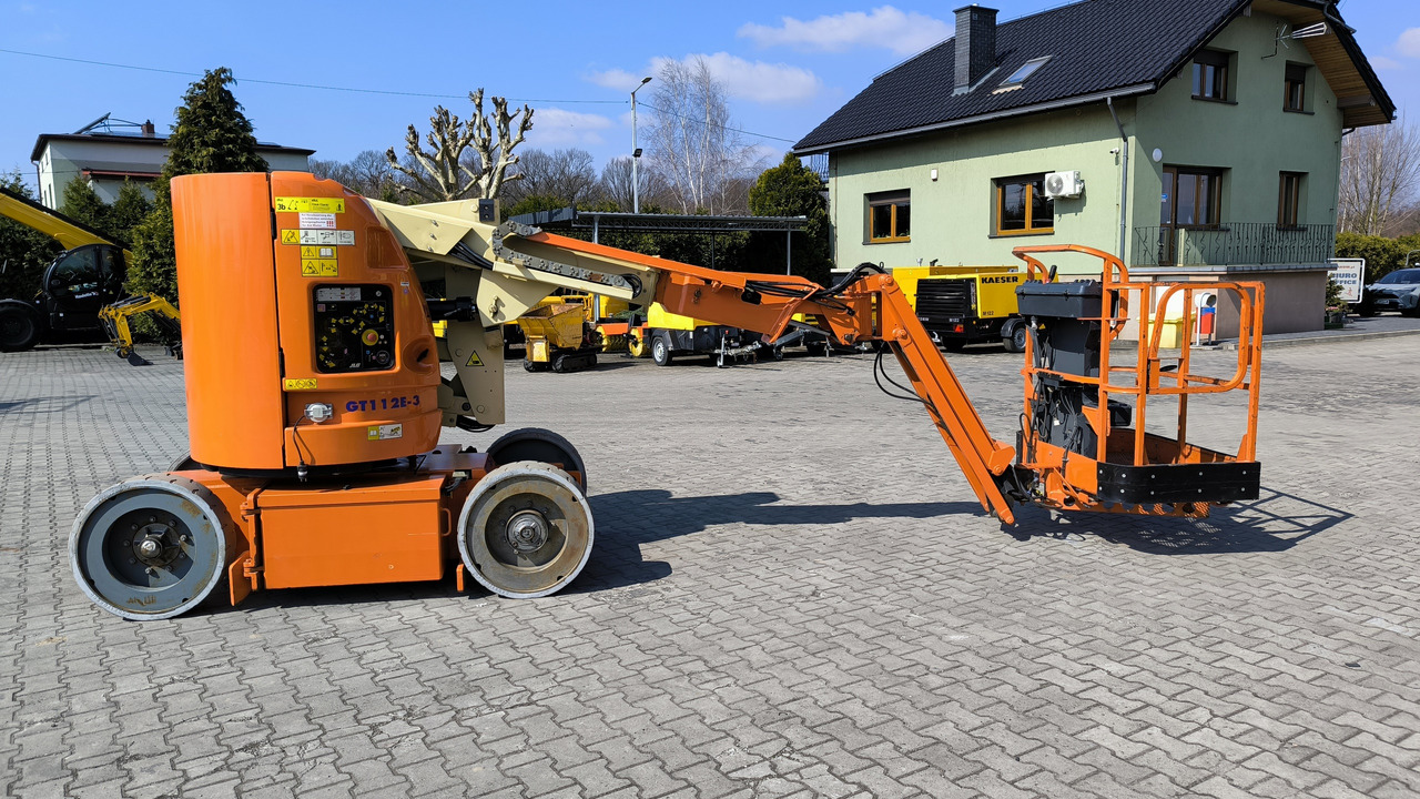 JLG E 300 AJP - Kĺbová pracovná plošina: obrázok 4 JLG E 300 AJP - Kĺbová pracovná plošina: obrázok 4