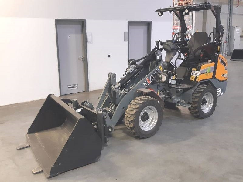 Giant G 2200 E X-Tra Elektro / electric - Šmykom riadený nakladač: obrázok 2 Giant G 2200 E X-Tra Elektro / electric - Šmykom riadený nakladač: obrázok 2