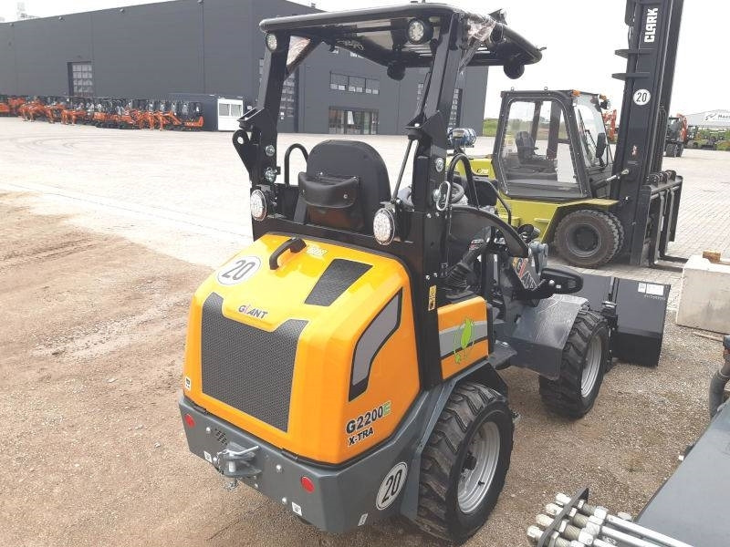 Giant G 2200 E X-Tra Elektro / electric - Šmykom riadený nakladač: obrázok 4 Giant G 2200 E X-Tra Elektro / electric - Šmykom riadený nakladač: obrázok 4