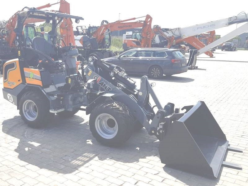 Giant G 2700 E X-Tra Elektro / electric - Šmykom riadený nakladač: obrázok 4 Giant G 2700 E X-Tra Elektro / electric - Šmykom riadený nakladač: obrázok 4