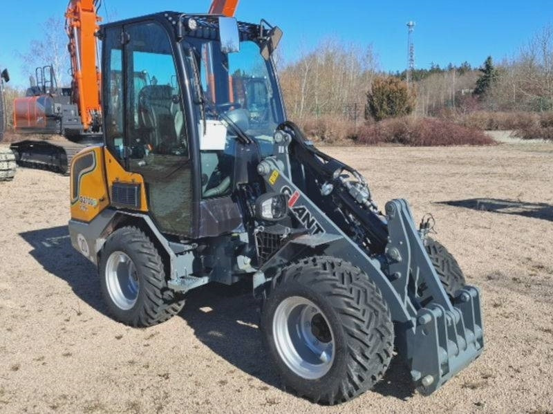 Giant G 2700 E X-Tra Elektro / electric - Šmykom riadený nakladač: obrázok 4 Giant G 2700 E X-Tra Elektro / electric - Šmykom riadený nakladač: obrázok 4