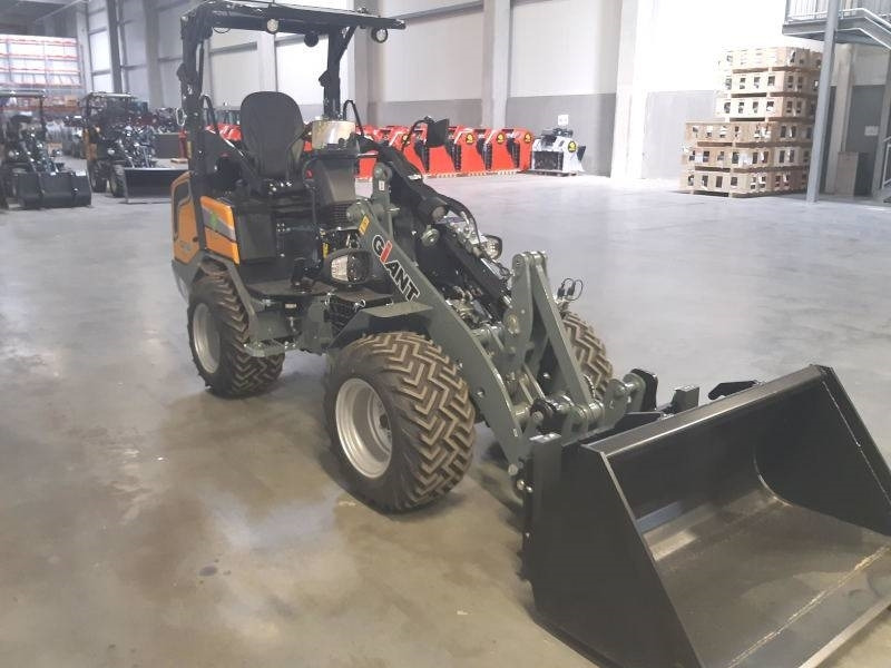 Giant G 2700 E X-Tra Elektro / electric - Šmykom riadený nakladač: obrázok 4 Giant G 2700 E X-Tra Elektro / electric - Šmykom riadený nakladač: obrázok 4