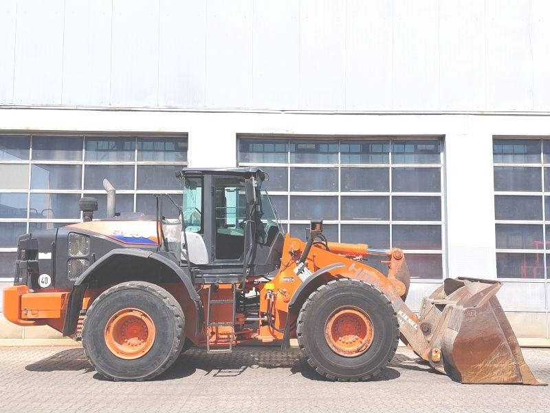 Hitachi ZW 250-6 - Kolesový nakladač: obrázok 5 Hitachi ZW 250-6 - Kolesový nakladač: obrázok 5