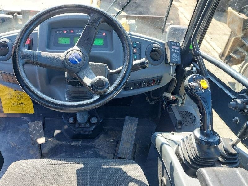 Šmykom riadený nakladač Komatsu WA 100 M-7: obrázok 9 Šmykom riadený nakladač Komatsu WA 100 M-7: obrázok 9