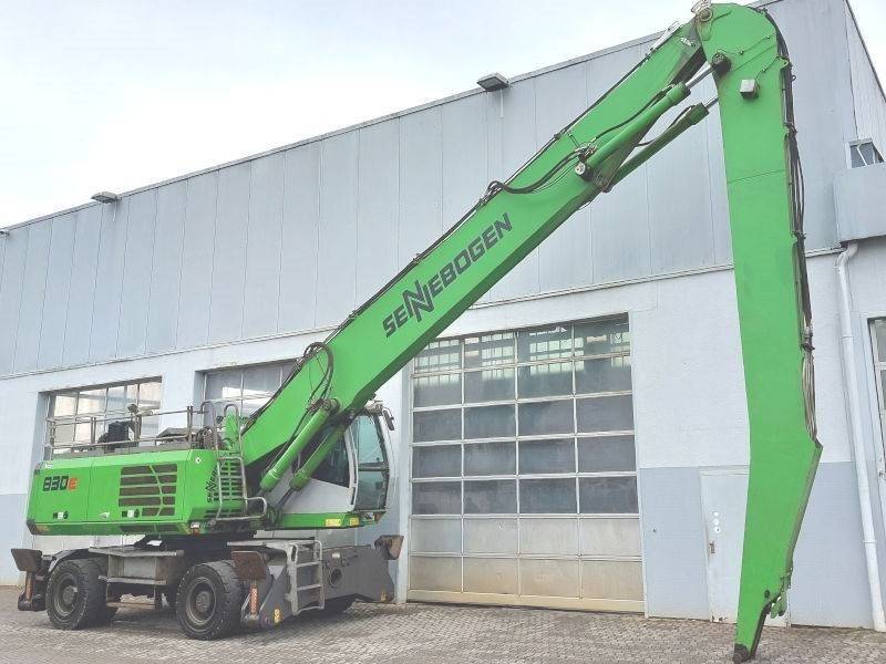 Sennebogen 830 E  - Překládkové rýpadlo: obrázok 4 Sennebogen 830 E  - Překládkové rýpadlo: obrázok 4