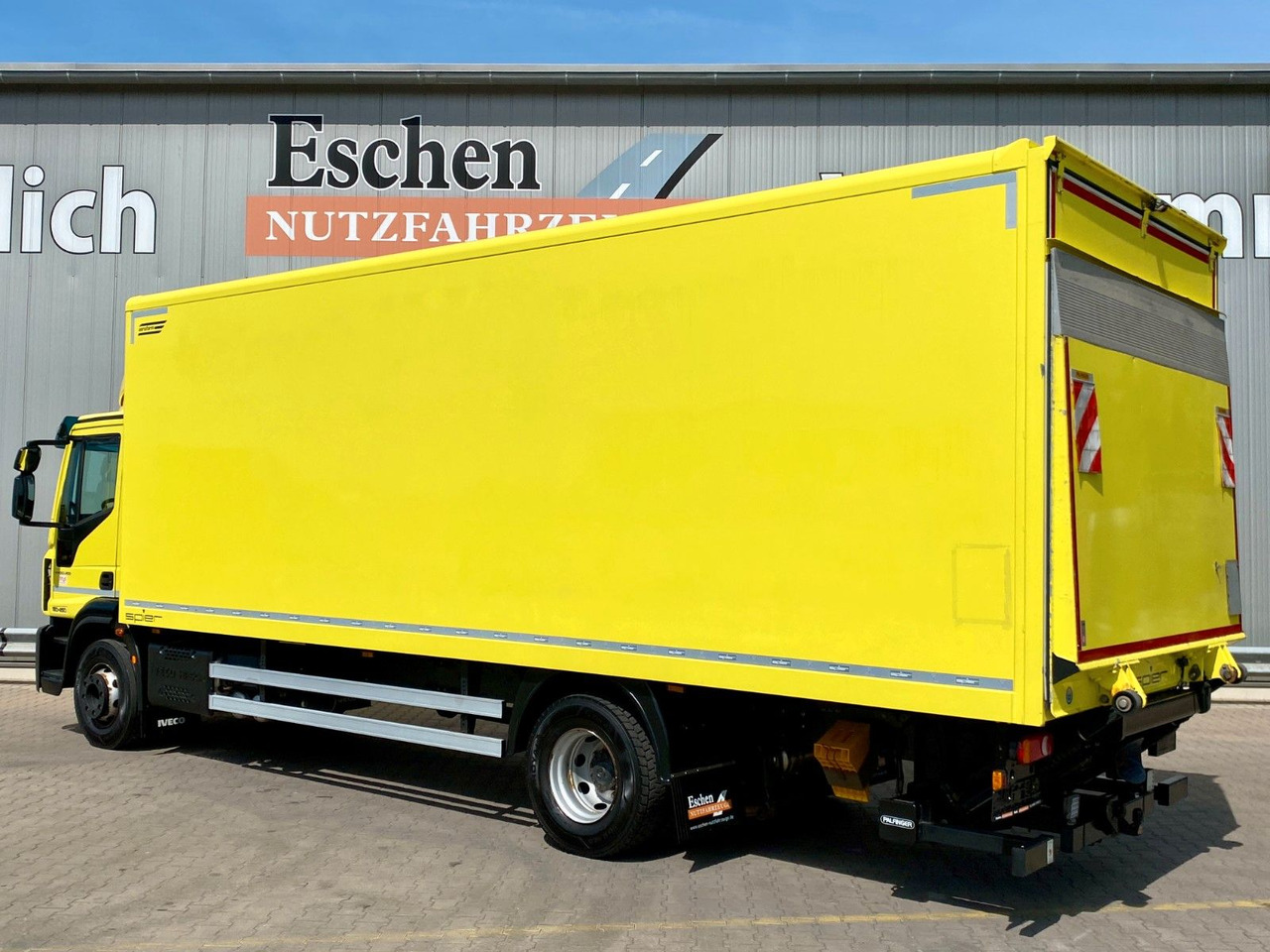 Iveco 160-250 Eurocargo | LBW 2,00to.*3x Sitze*Navi*AC - Skříňový nákladní auto: obrázok 3 Iveco 160-250 Eurocargo | LBW 2,00to.*3x Sitze*Navi*AC - Skříňový nákladní auto: obrázok 3