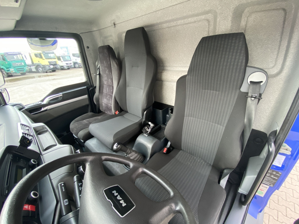 Valníkový/ Plošinový nákladný automobil MAN TGL 8.180 4x2 BB: obrázok 17