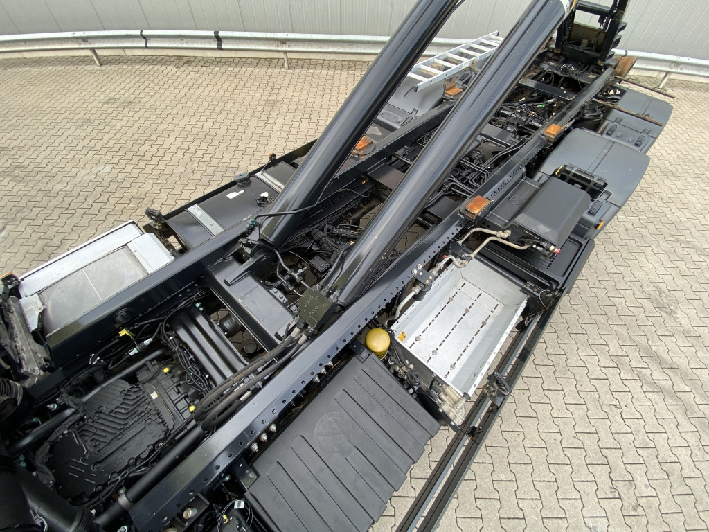 Hákový nosič kontajnerov MAN TGS 26.470 6x2-2 BL: obrázok 12 Hákový nosič kontajnerov MAN TGS 26.470 6x2-2 BL: obrázok 12