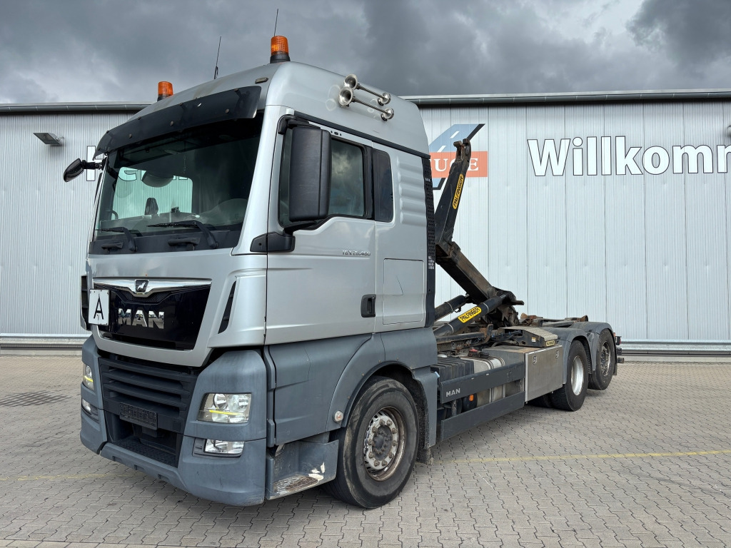 MAN TGX 26.460 / 6x2-4 BL - Hákový nosič kontajnerov: obrázok 2 MAN TGX 26.460 / 6x2-4 BL - Hákový nosič kontajnerov: obrázok 2