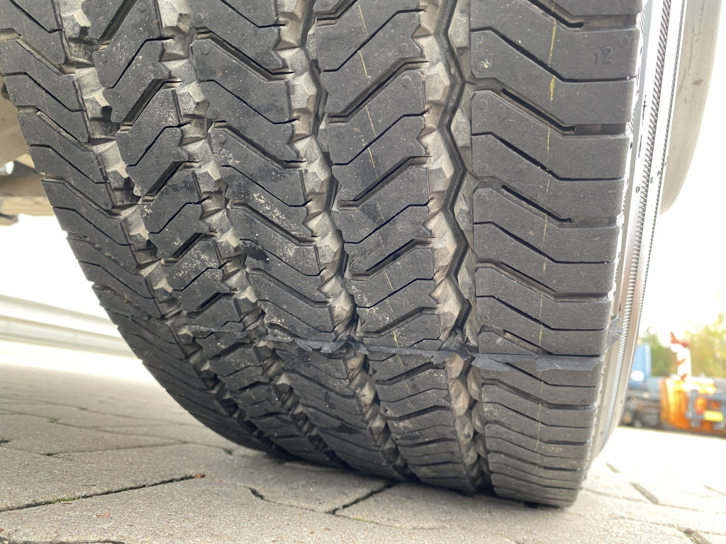 Leasing Mercedes-Benz 1827 BB A 4x4 Arocs Mercedes-Benz 1827 BB A 4x4 Arocs: obrázok 15