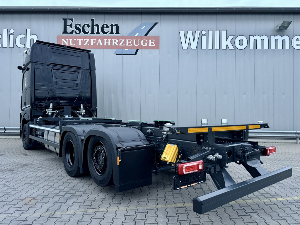 Mercedes-Benz 2542 L 6x2 F 13 Actros GigaSpace - Kontejnérový podvozek/ Výměnná nástavba: obrázok 3 Mercedes-Benz 2542 L 6x2 F 13 Actros GigaSpace - Kontejnérový podvozek/ Výměnná nástavba: obrázok 3